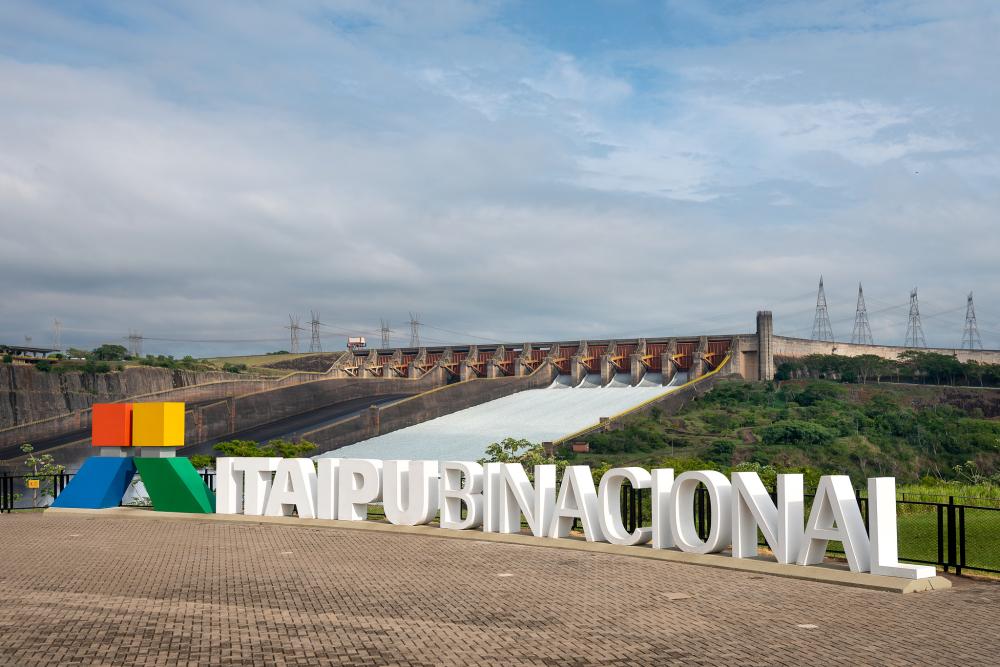Justiça determina prazo para que Itaipu pague salários atrasados