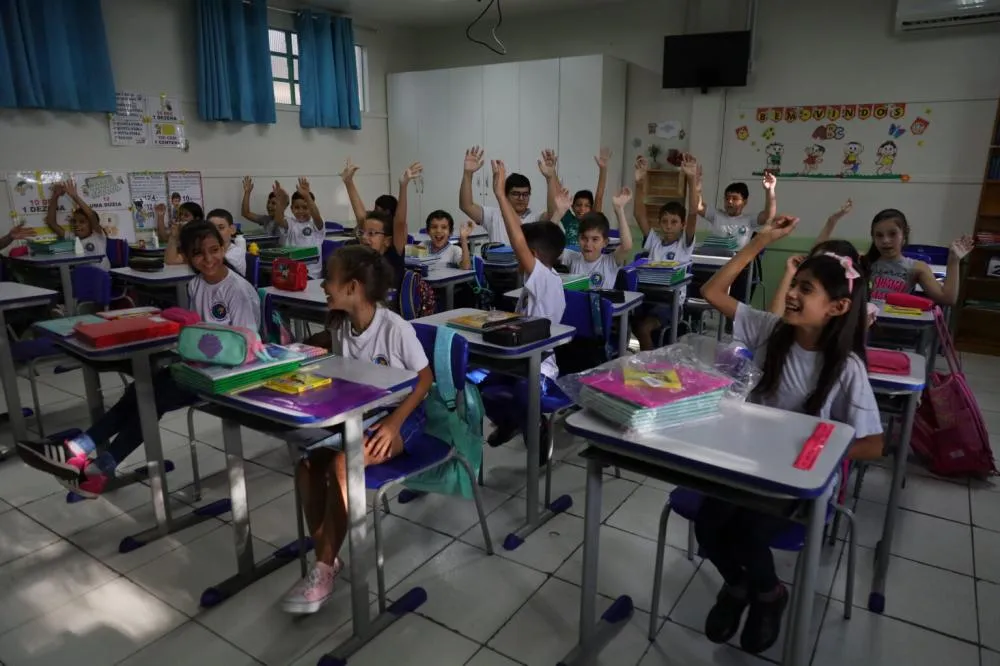  Modelo atualizado de matriz curricular garante manutenção das horas-aula de Português e Matemática