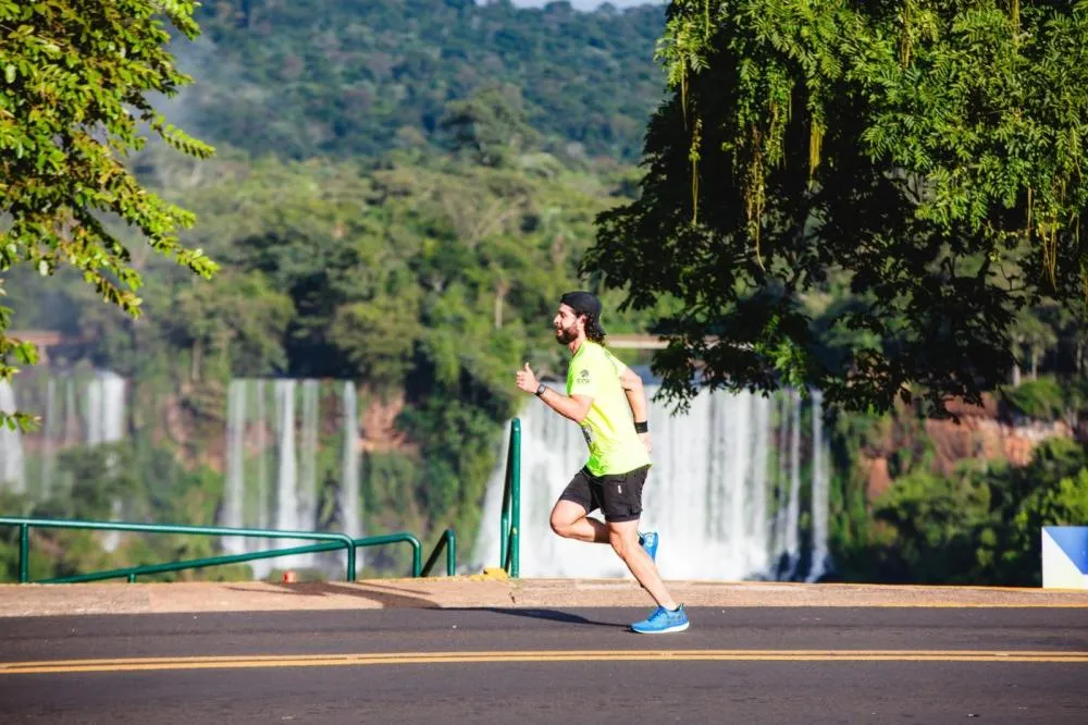 Meia Maratona das Cataratas chega a 17ª edição em 2026 com estimativa de 6 mil atletas participantes 
