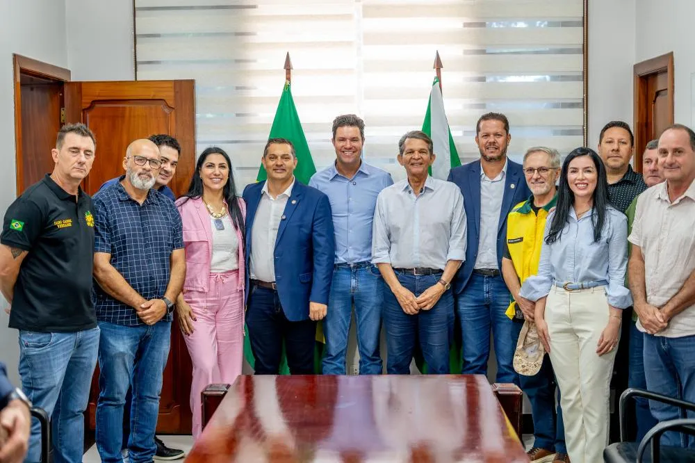 Novo ciclo de pavimentação e investimentos estruturantes em Foz são anunciados