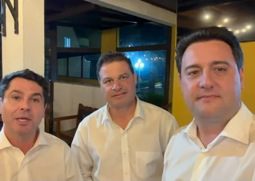 Ratinho anuncia que Alexandre Curi será candidato a senador pela chapa governista