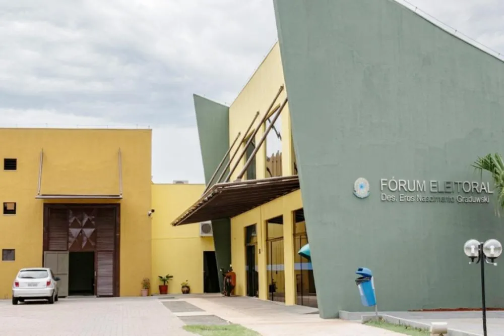 Fóruns eleitorais do Paraná terão plantão durante todo feriado do Trabalho. Veja locais e horários