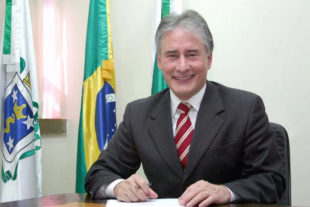 Edgar Bueno ex prefeito de Cascavel é condenado por fraude em licitação