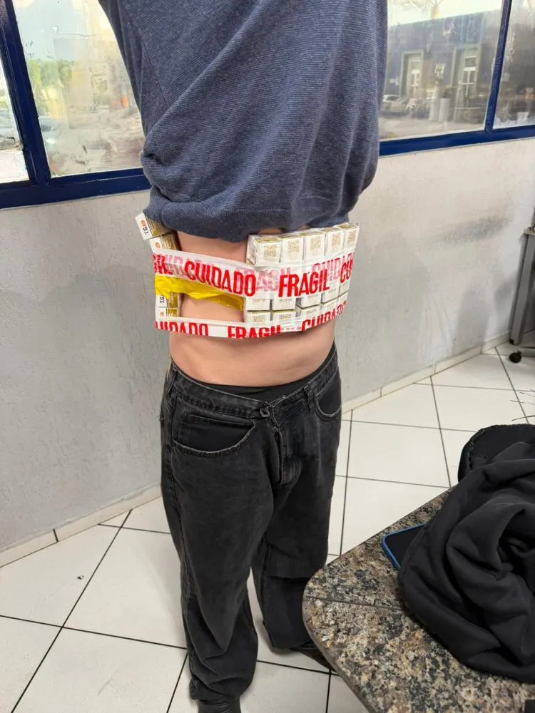 Estudantes de medicina flagrados transportando emagrecedores contrabandeados