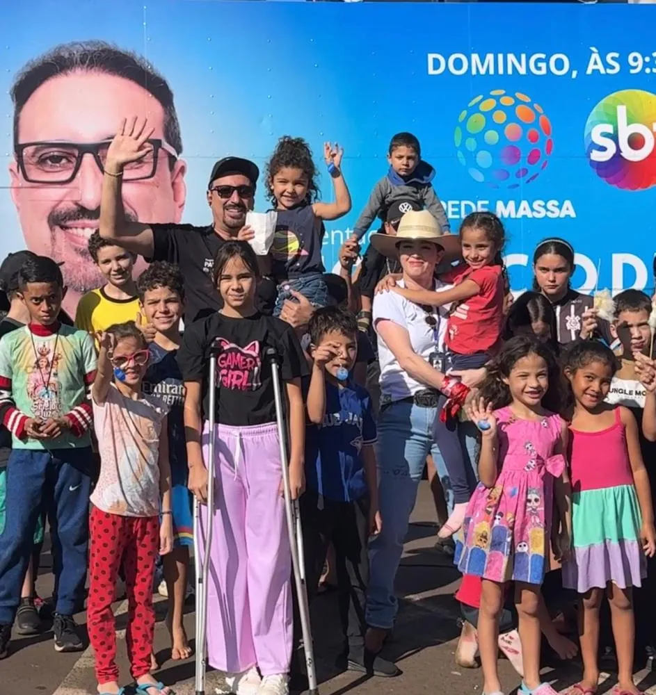 Deoclecio Duarte comemora nos bairros um ano do Programa Paraná da Gente