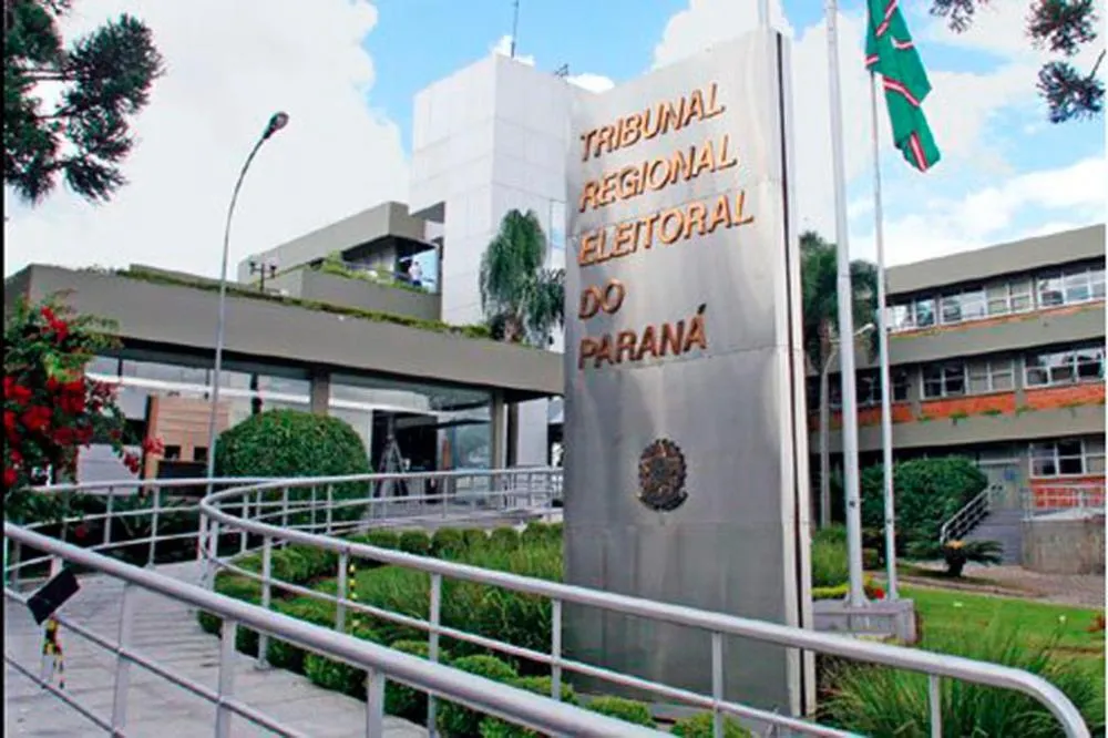 Justiça Eleitoral do Paraná recebe lista com mais de 1,6 mil nomes de gestores públicos com contas desaprovadas