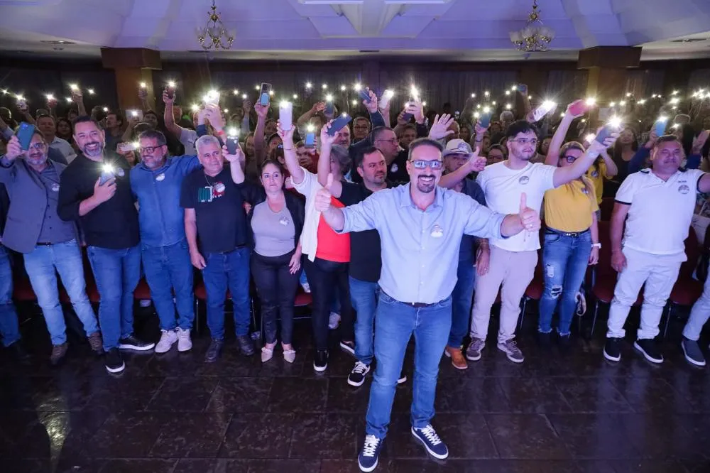 Lideranças lotam encontro e fortalecem Deoclecio Duarte rumo à Assembleia Legislativa