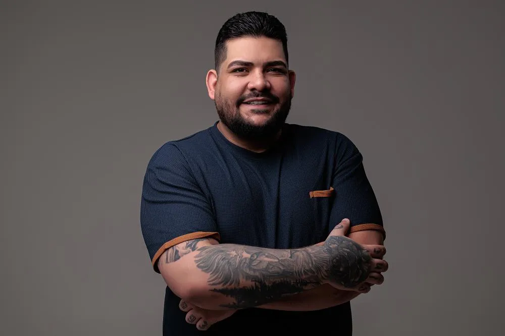Empresário e influencer de Foz anuncia pré-candidatura à Câmara Federal pelo Paraná