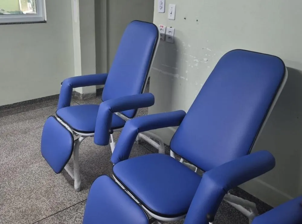 UPAs recebem 60 novas poltronas para maior conforto dos pacientes em atendimento