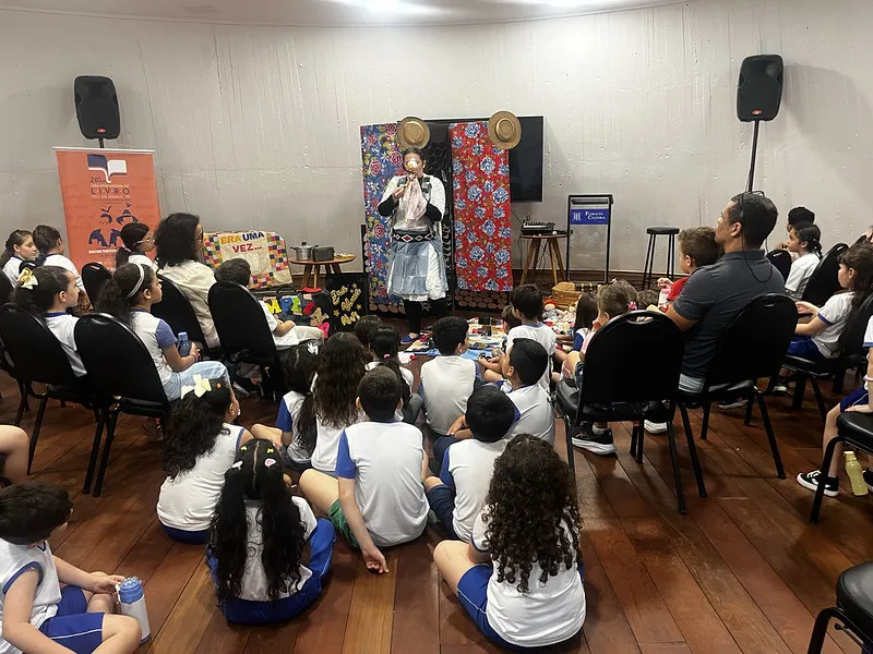 Mais de 40 mil vale-livros serão distribuídos para alunos e profissionais da educação municipais durante a 21ª Feira Internacional do Livro
