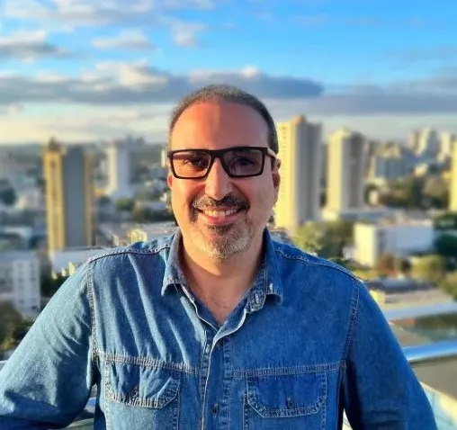 Deoclecio Duarte desponta entre os candidatos de Foz com reais chances de eleição