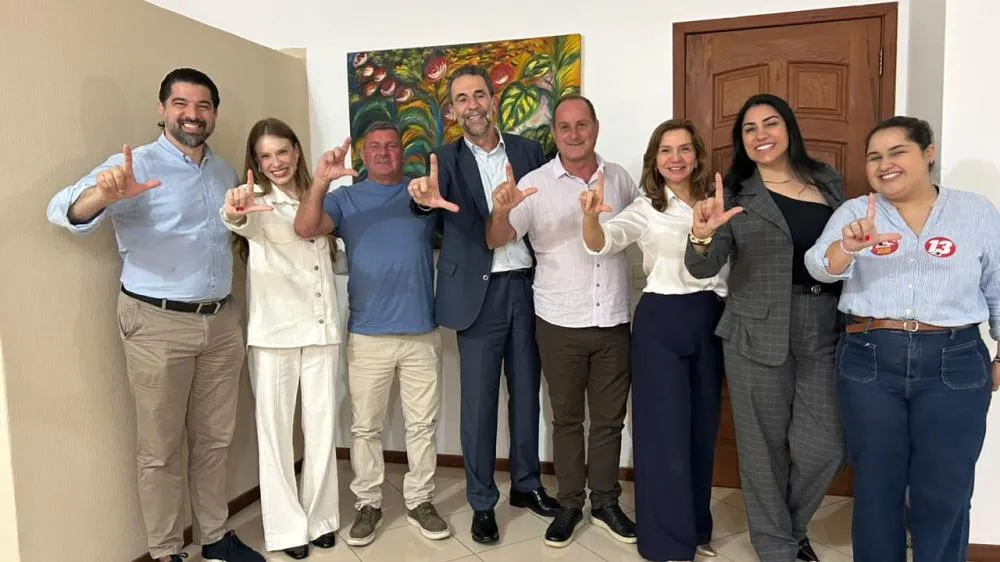 Sete vereadores com Lula: o recado parece ser muito mais para Foz do que para Brasília