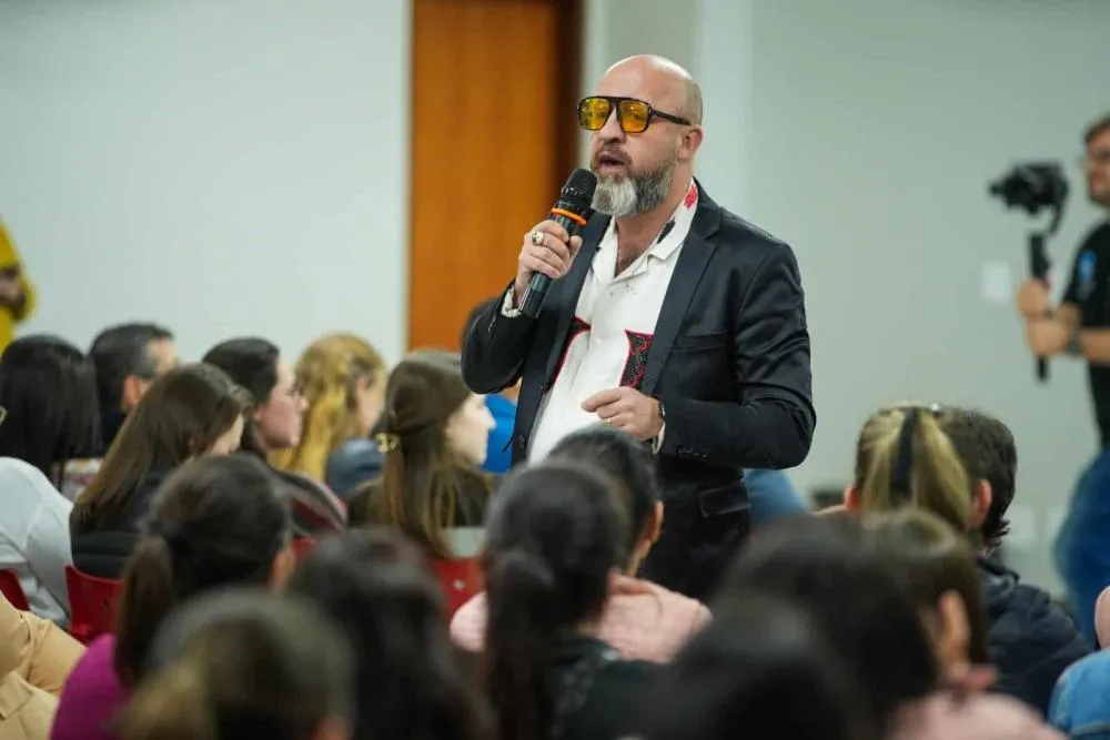 Itaipu e PTI mobilizam mais de 6 mil educadores em ciclo de palestras no Paraná e Mato Grosso do Sul
