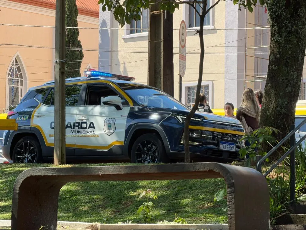 Guarda Municipal detém mulher que quebrou equipamento na Assistência Social