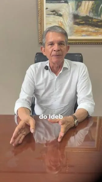 Prefeito confirma nas redes sociais pagamento do prêmio do IDEB em duas parcelas após cobranças de professores