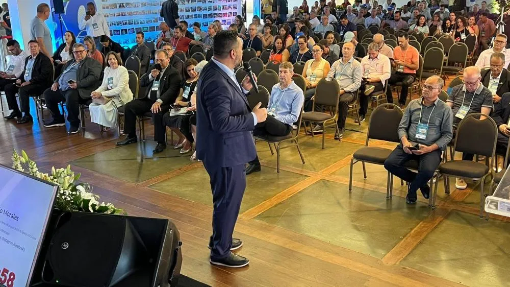 João Morales apresenta em Brasília a transformação digital da Câmara de Foz