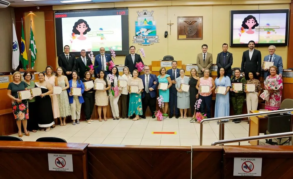 Câmara de Foz congratula 15 mulheres com Prêmio Mulher Destaque