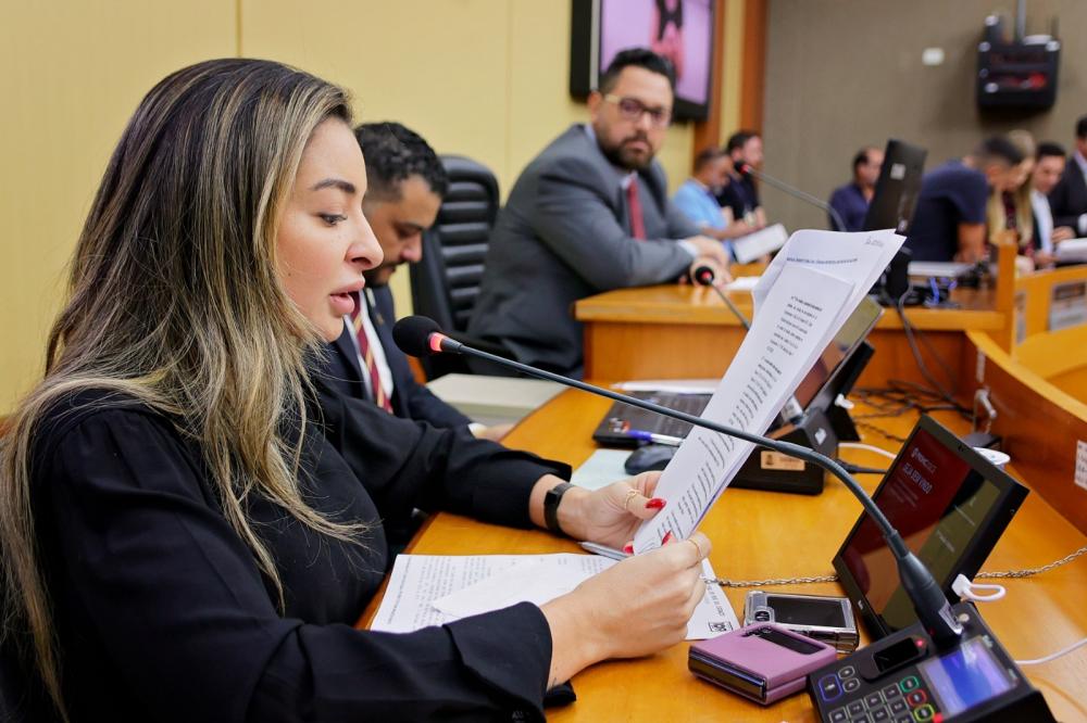 Aprovada emenda em projeto de incentivo para atividades empresariais e industriais de Foz 