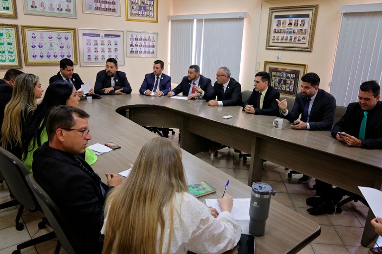Comissões permanentes da Câmara de Foz para 2024 estão eleitas