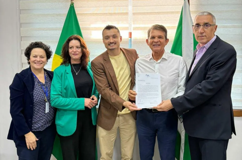 Prefeitura de Foz recebe documentos técnicos para requalificação do Bosque Guarani