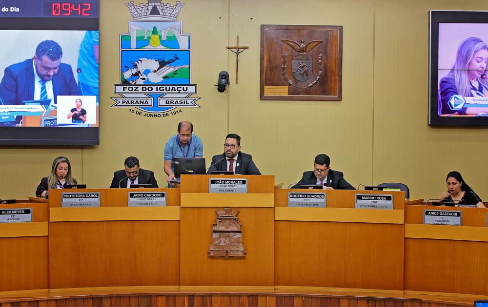 Vereadores de Foz aprovam projetos para construção de 516 moradias populares