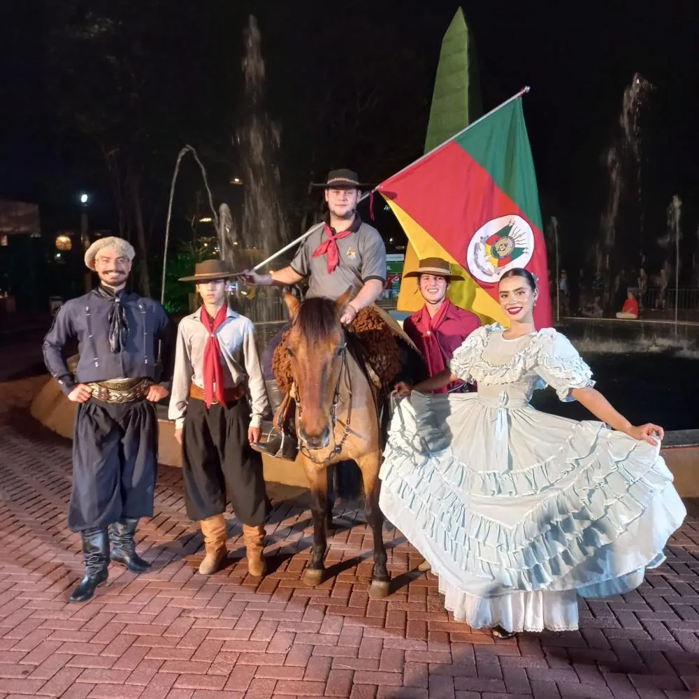 Marco das Três Fronteiras celebra Semana Farroupilha com apresentações e gastronomia típicas